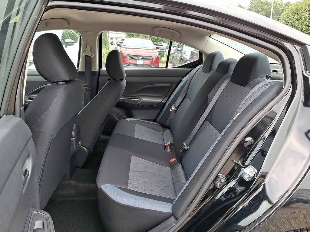 2024 Nissan Versa 1.6 SV