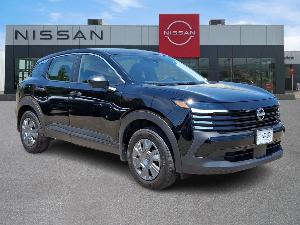 2025 Nissan Kicks S