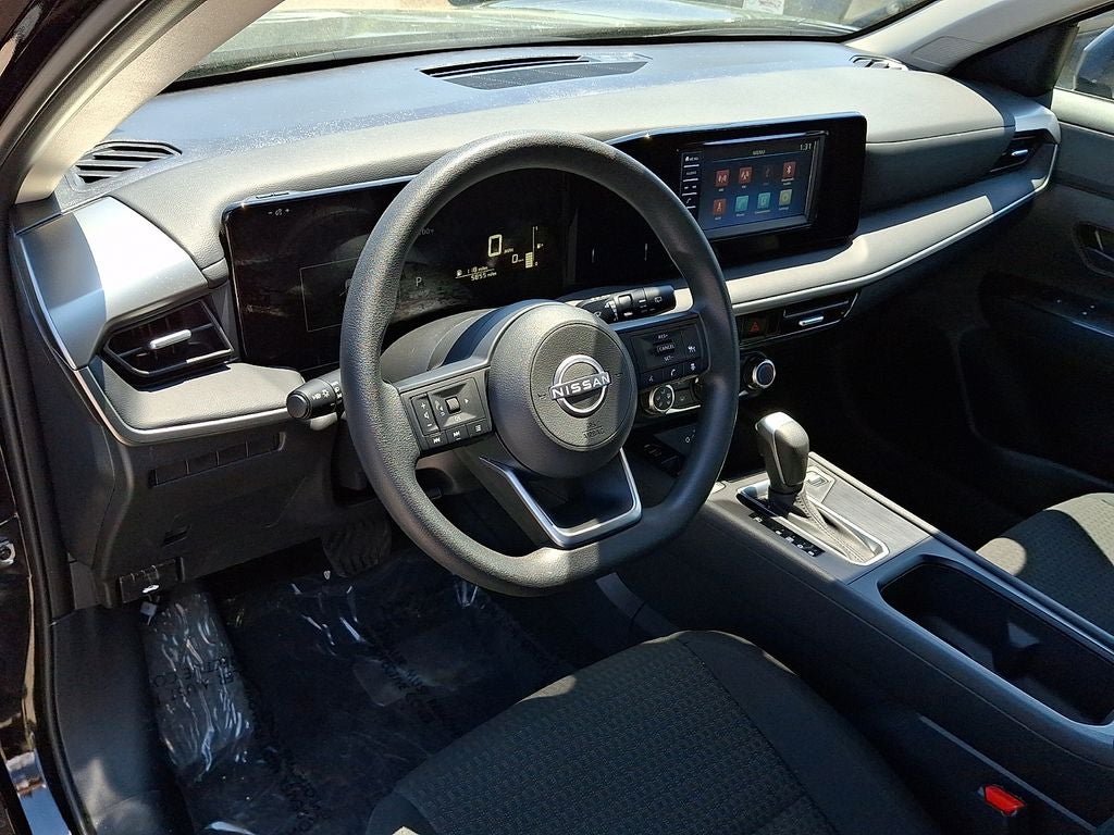 2025 Nissan Kicks S