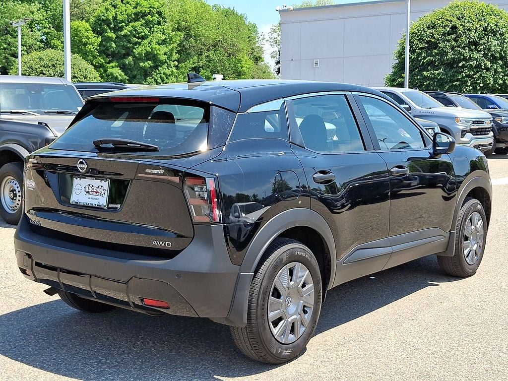2025 Nissan Kicks S