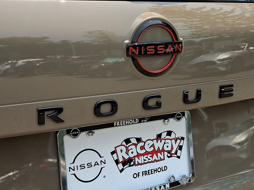 2025 Nissan Rogue Rock Creek
