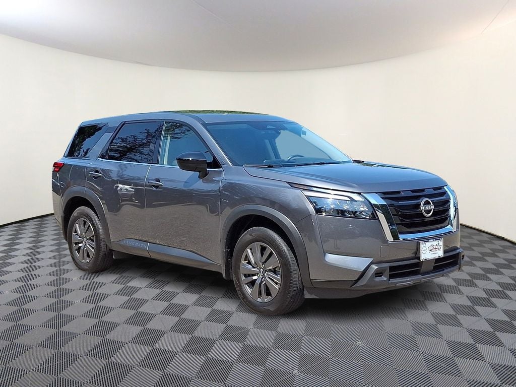 2025 Nissan Pathfinder S