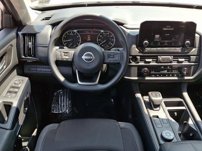 2025 Nissan Pathfinder S