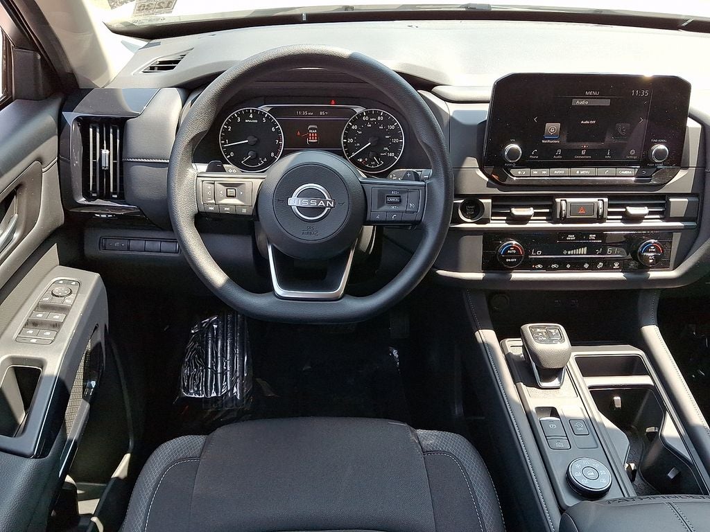 2025 Nissan Pathfinder S