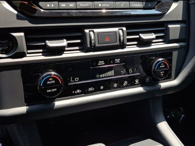 2025 Nissan Pathfinder S