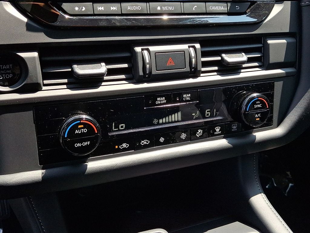 2025 Nissan Pathfinder S