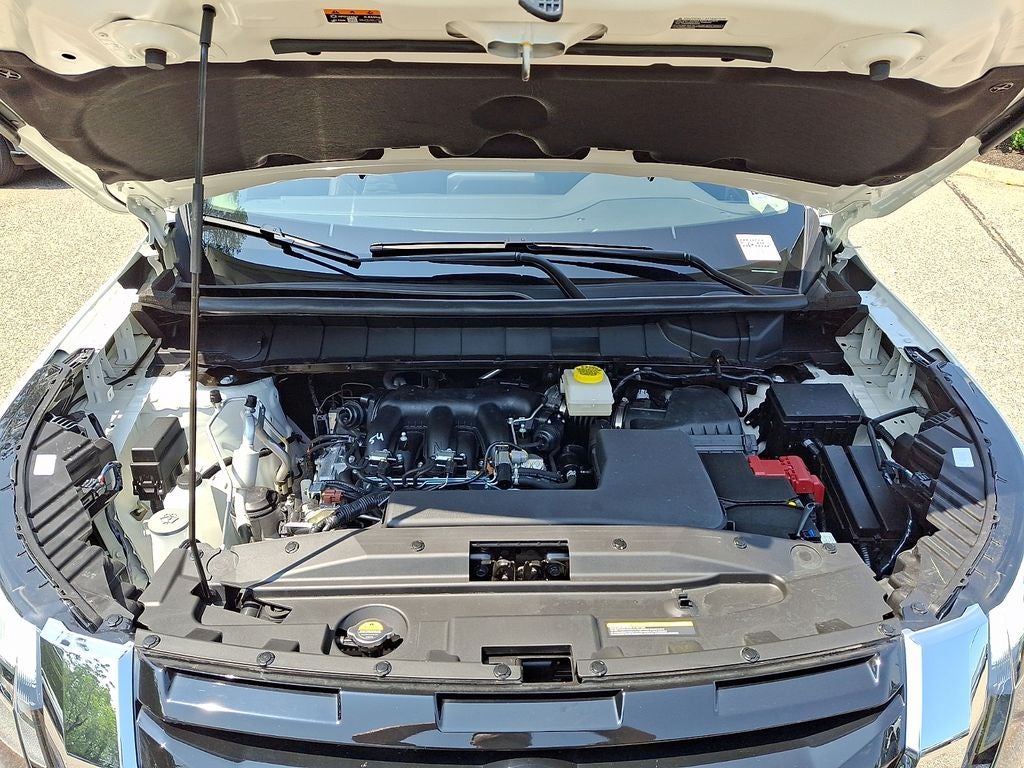 2025 Nissan Pathfinder S