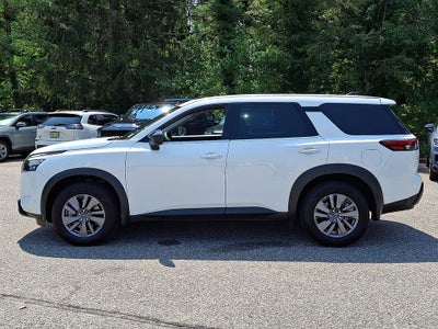2025 Nissan Pathfinder S