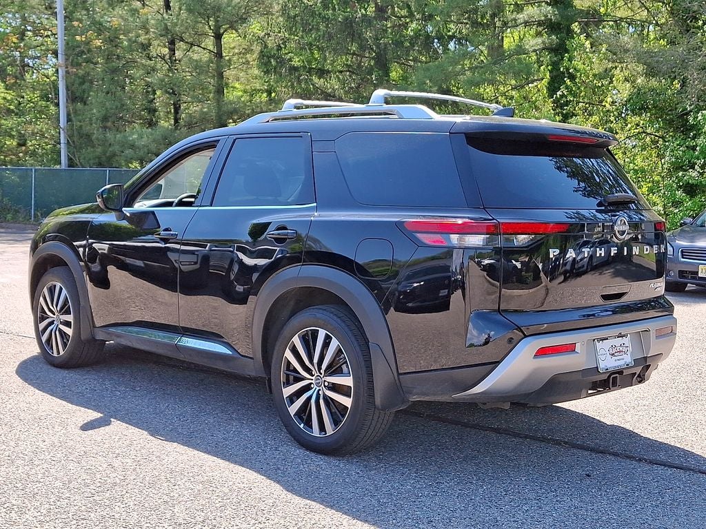 2025 Nissan Pathfinder Platinum