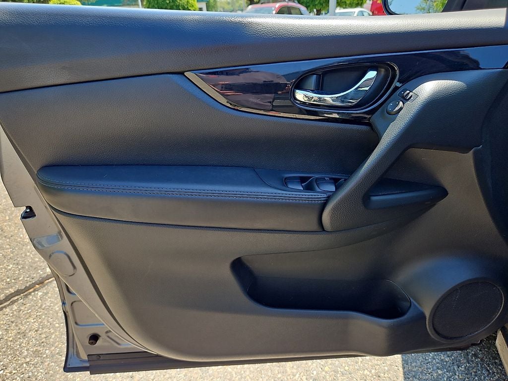 2020 Nissan Rogue Sport SV