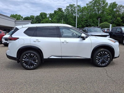 2025 Nissan Rogue Platinum