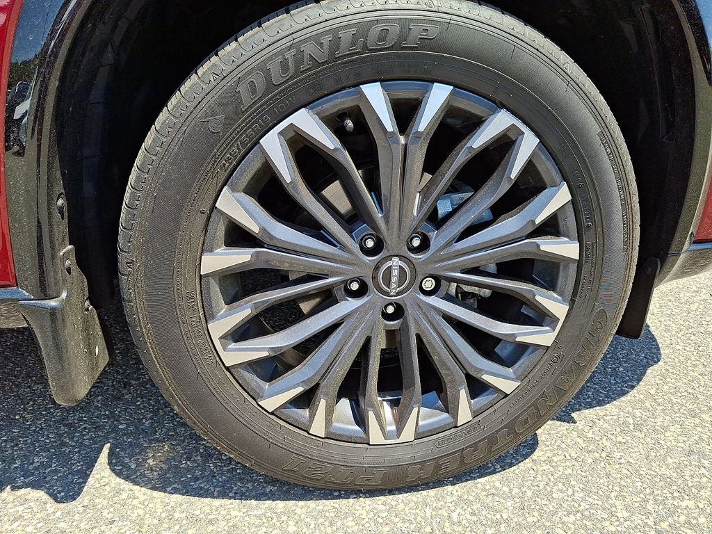 2025 Nissan Rogue Platinum