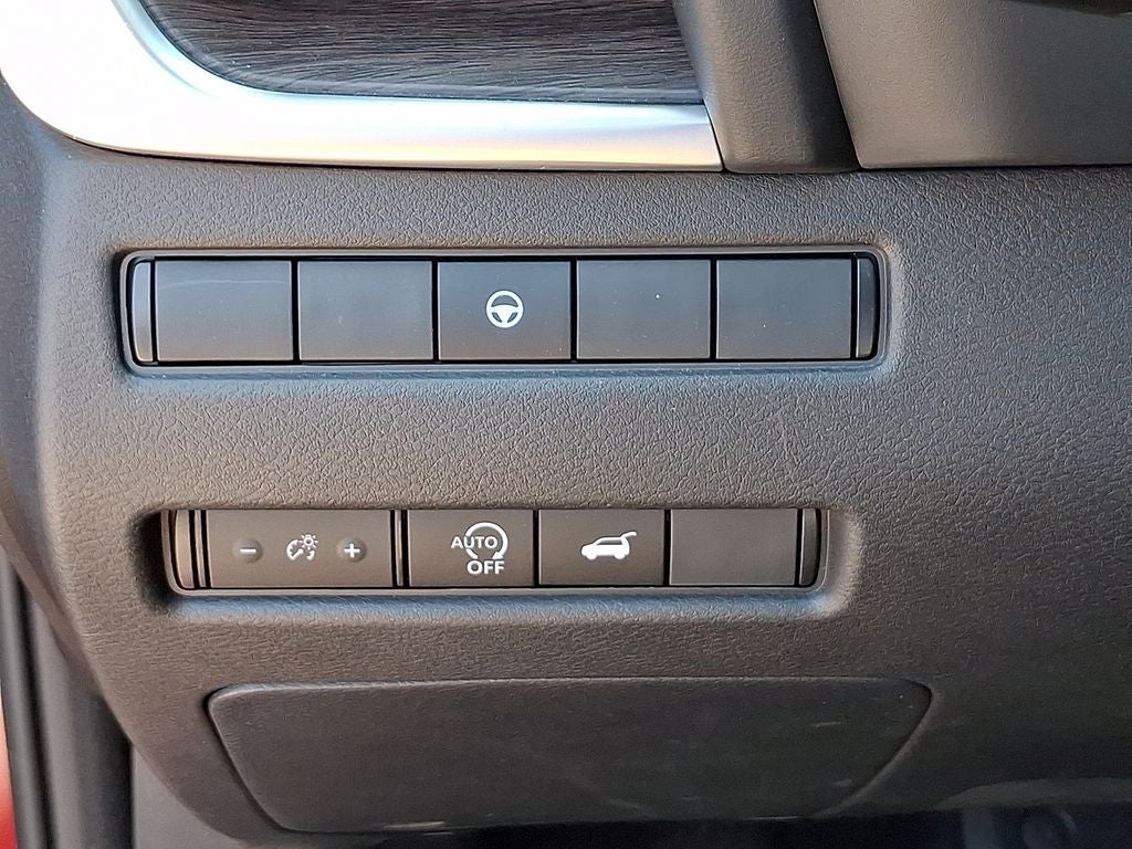 2025 Nissan Rogue Platinum