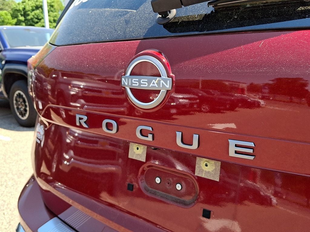 2025 Nissan Rogue Platinum