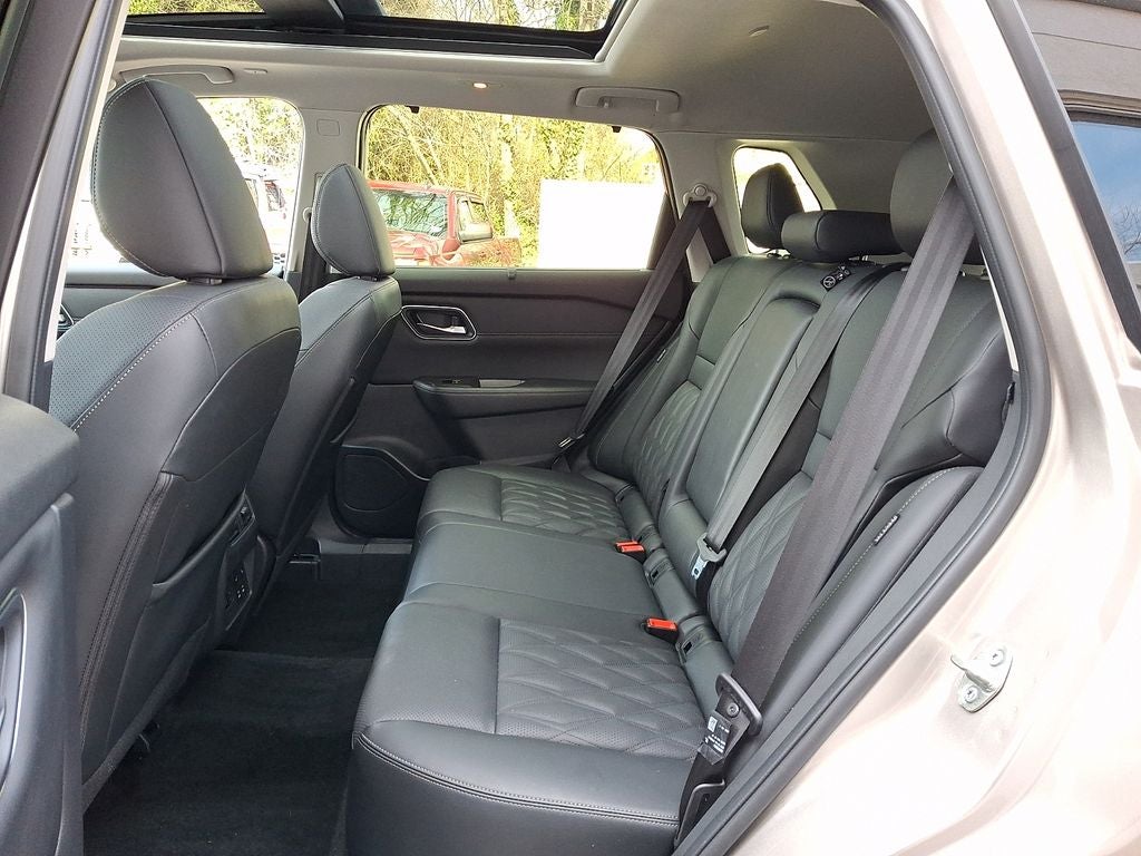2025 Nissan Rogue Platinum