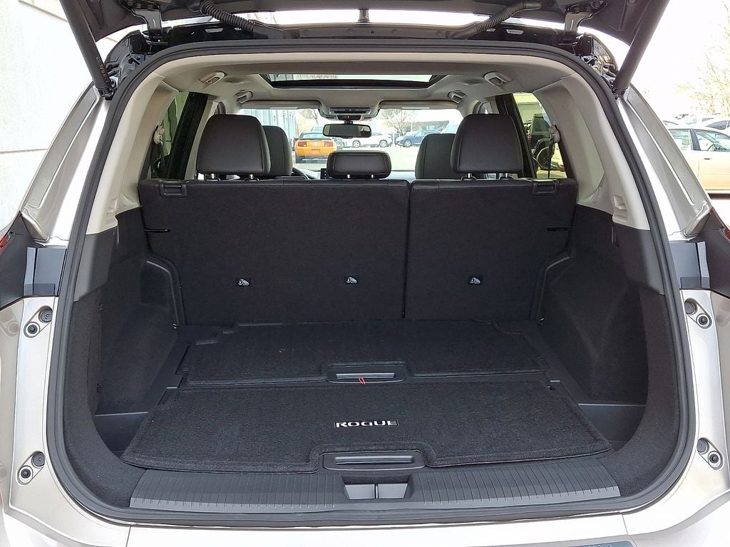 2025 Nissan Rogue Platinum