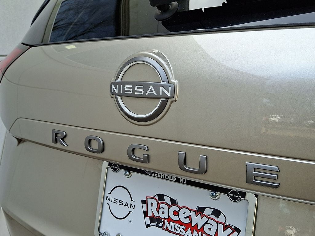 2025 Nissan Rogue Platinum
