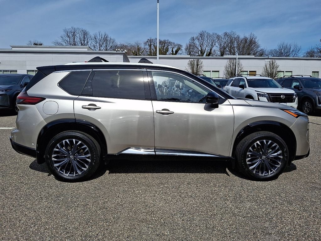 2025 Nissan Rogue Platinum