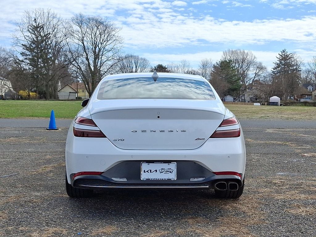 2023 Genesis G70 2.0T