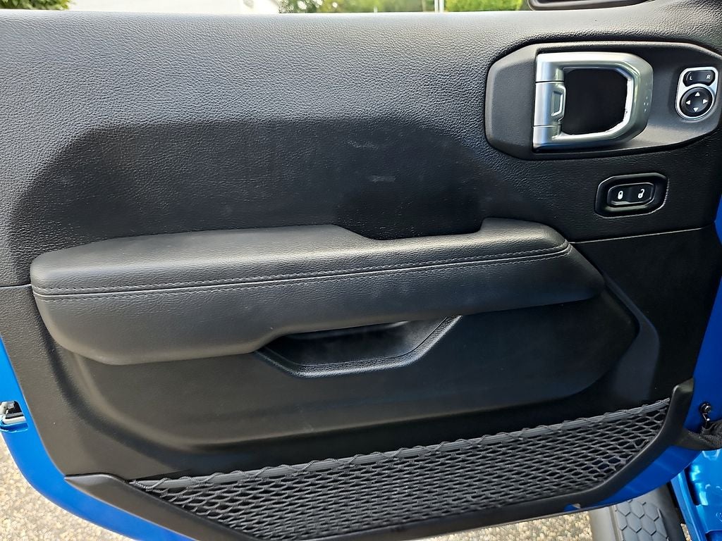 2022 Jeep Wrangler Unlimited Sahara Altitude 4x4