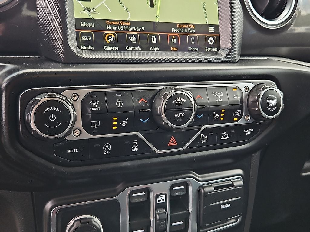 2022 Jeep Wrangler Unlimited Sahara Altitude 4x4