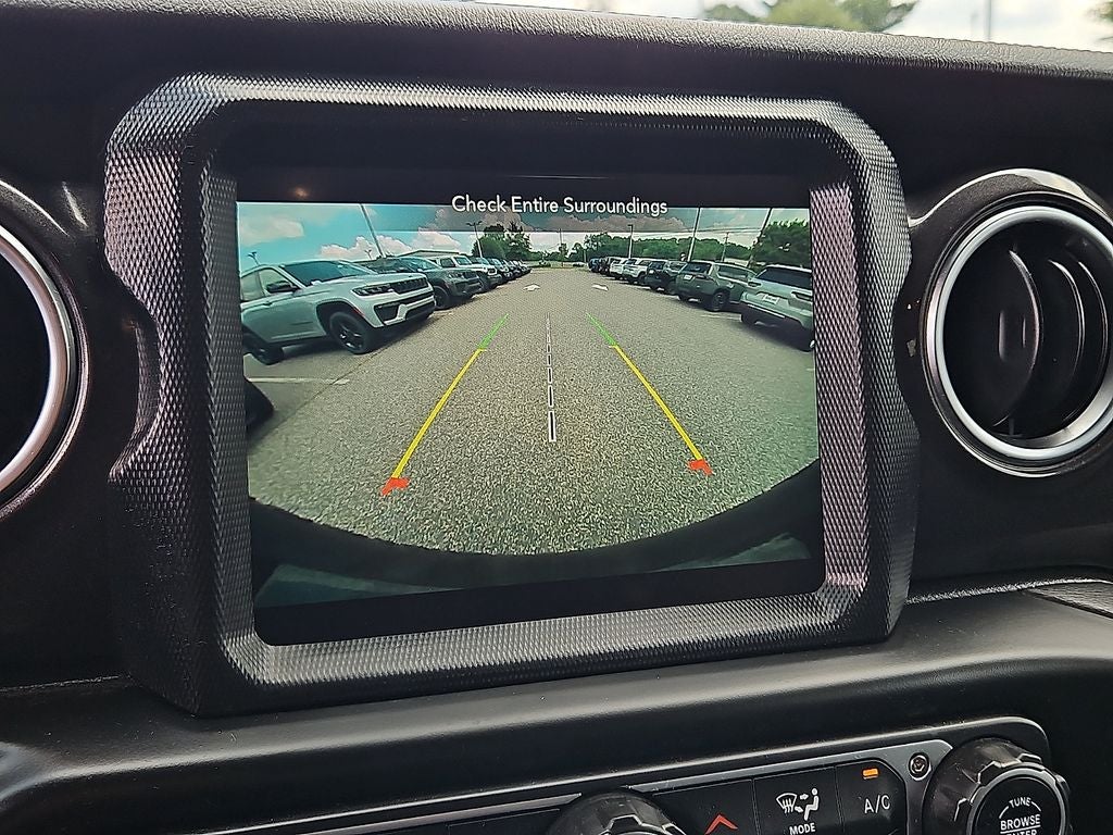 2022 Jeep Wrangler Unlimited Sahara Altitude 4x4
