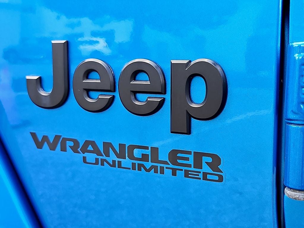 2022 Jeep Wrangler Unlimited Sahara Altitude 4x4
