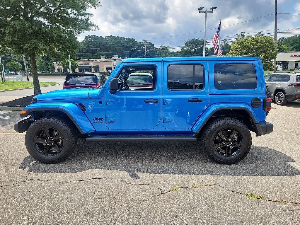 2022 Jeep Wrangler Unlimited Sahara Altitude 4x4