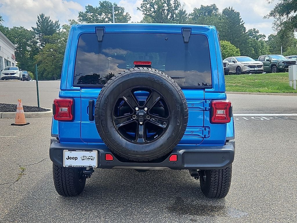 2022 Jeep Wrangler Unlimited Sahara Altitude 4x4