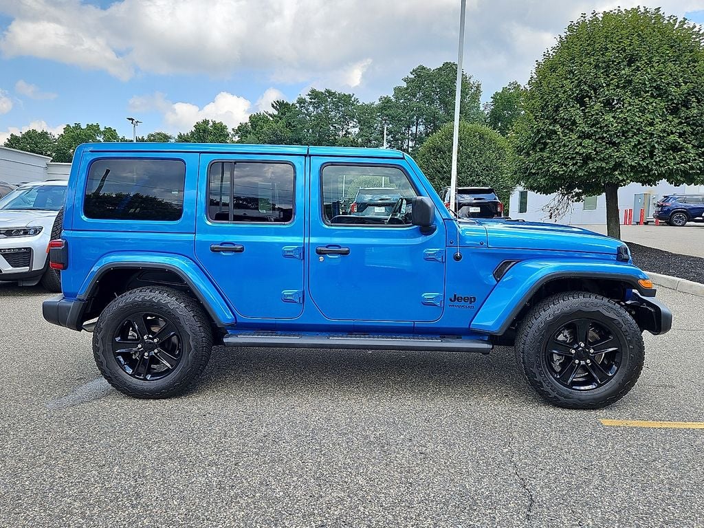 2022 Jeep Wrangler Unlimited Sahara Altitude 4x4