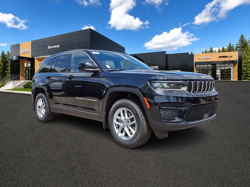 2026 Jeep Grand Cherokee GRAND CHEROKEE LAREDO X 4X4