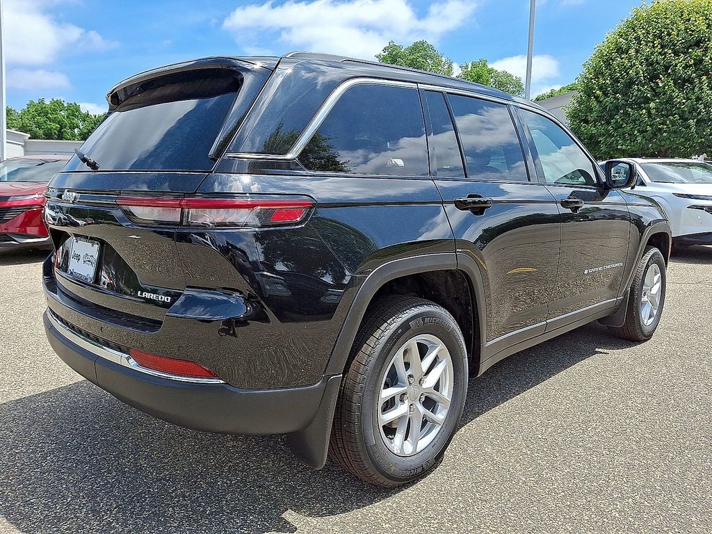2026 Jeep Grand Cherokee GRAND CHEROKEE LAREDO X 4X4