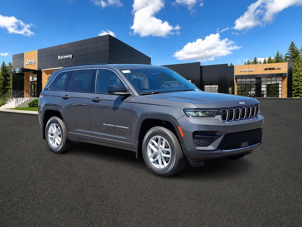 2026 Jeep Grand Cherokee GRAND CHEROKEE LAREDO X 4X4