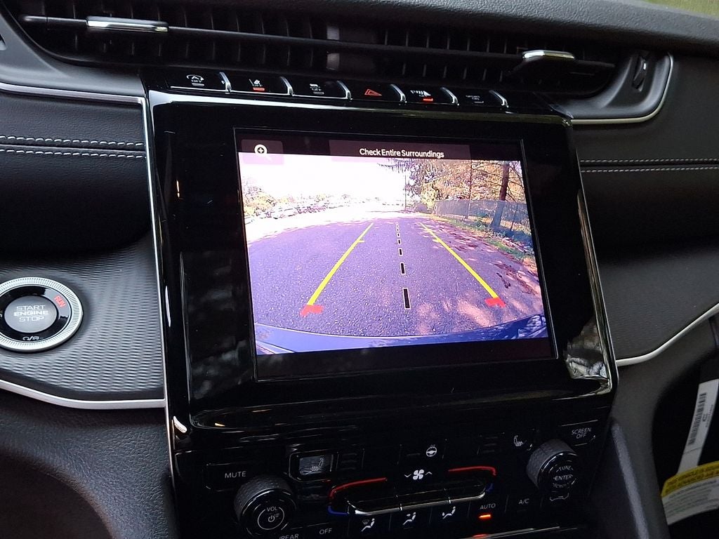 2026 Jeep Grand Cherokee GRAND CHEROKEE LAREDO X 4X4