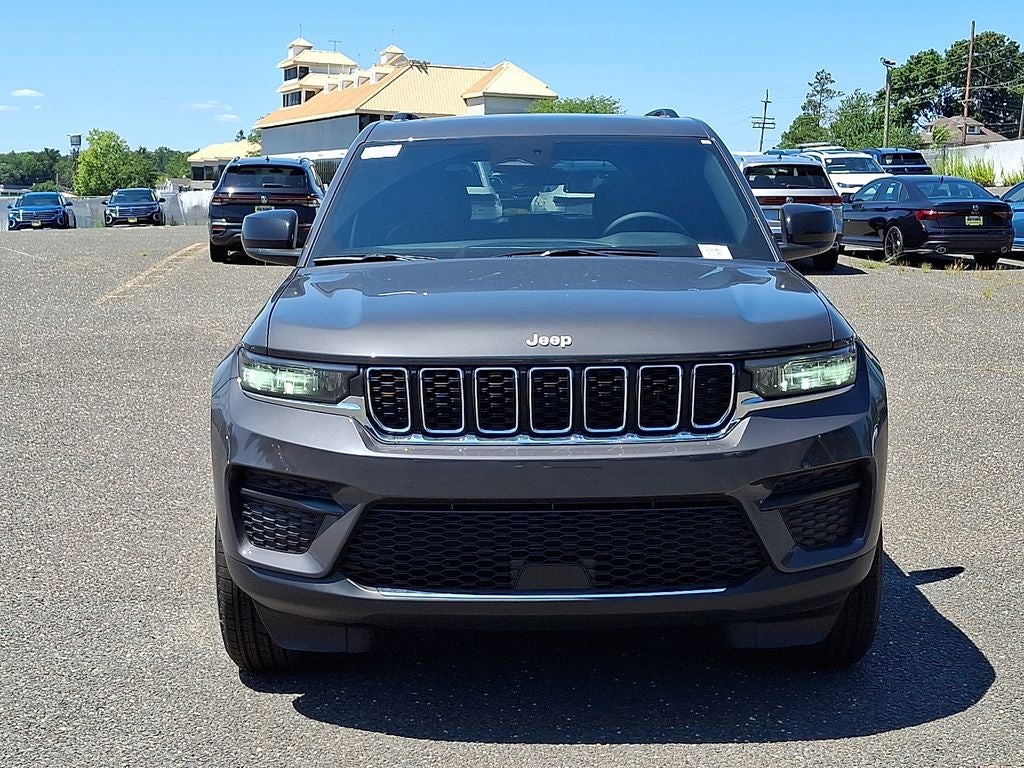 2026 Jeep Grand Cherokee GRAND CHEROKEE LAREDO X 4X4