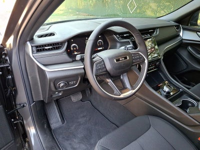 2026 Jeep Grand Cherokee GRAND CHEROKEE LAREDO X 4X4