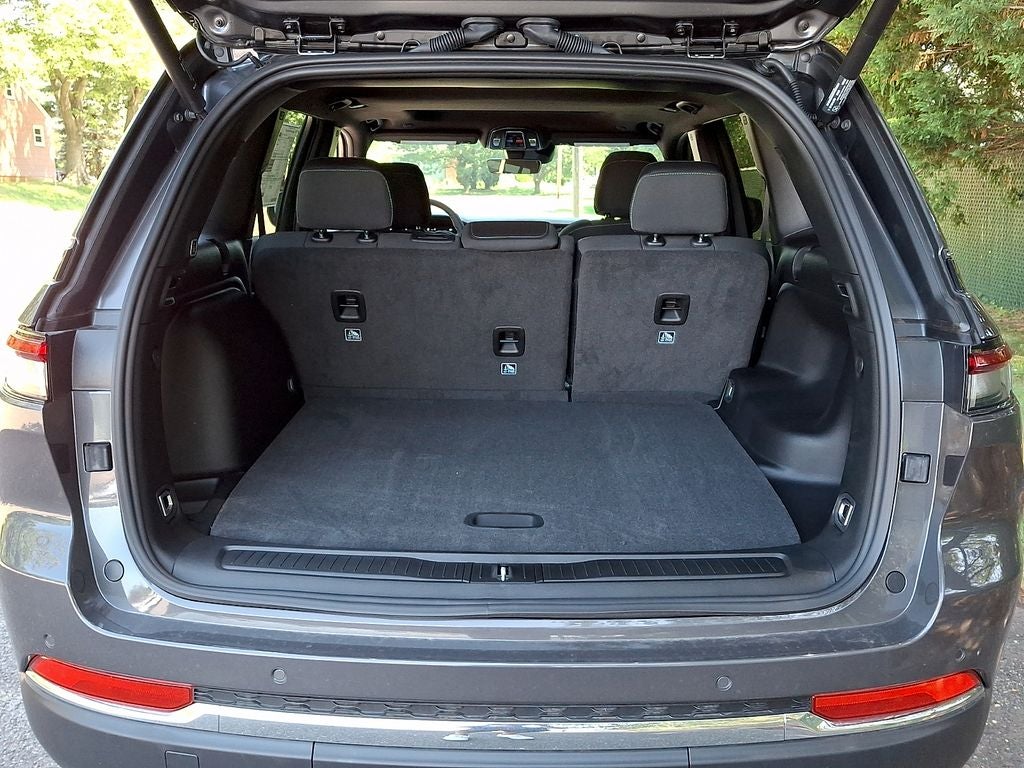 2026 Jeep Grand Cherokee GRAND CHEROKEE LAREDO X 4X4