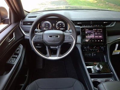 2026 Jeep Grand Cherokee GRAND CHEROKEE LAREDO X 4X4
