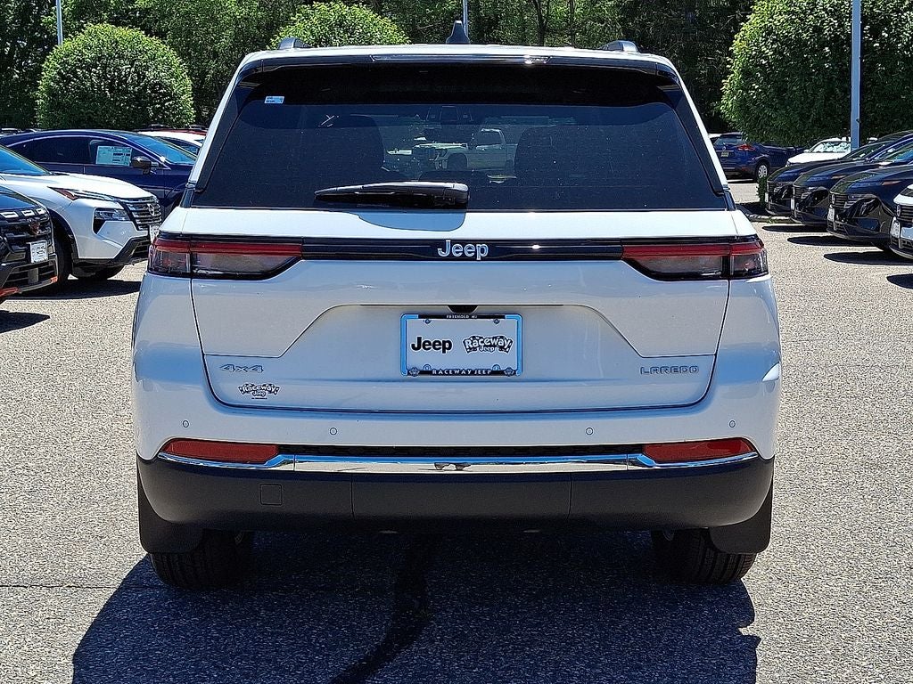2026 Jeep Grand Cherokee GRAND CHEROKEE LAREDO X 4X4