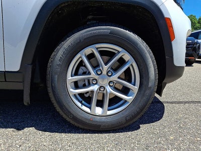 2026 Jeep Grand Cherokee GRAND CHEROKEE LAREDO X 4X4