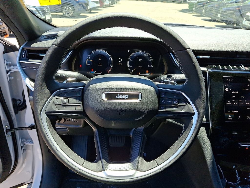 2026 Jeep Grand Cherokee GRAND CHEROKEE LAREDO X 4X4