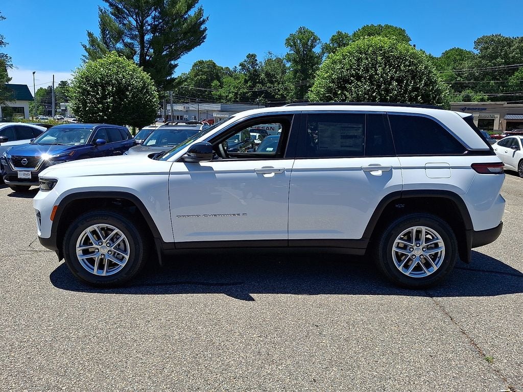 2026 Jeep Grand Cherokee GRAND CHEROKEE LAREDO X 4X4