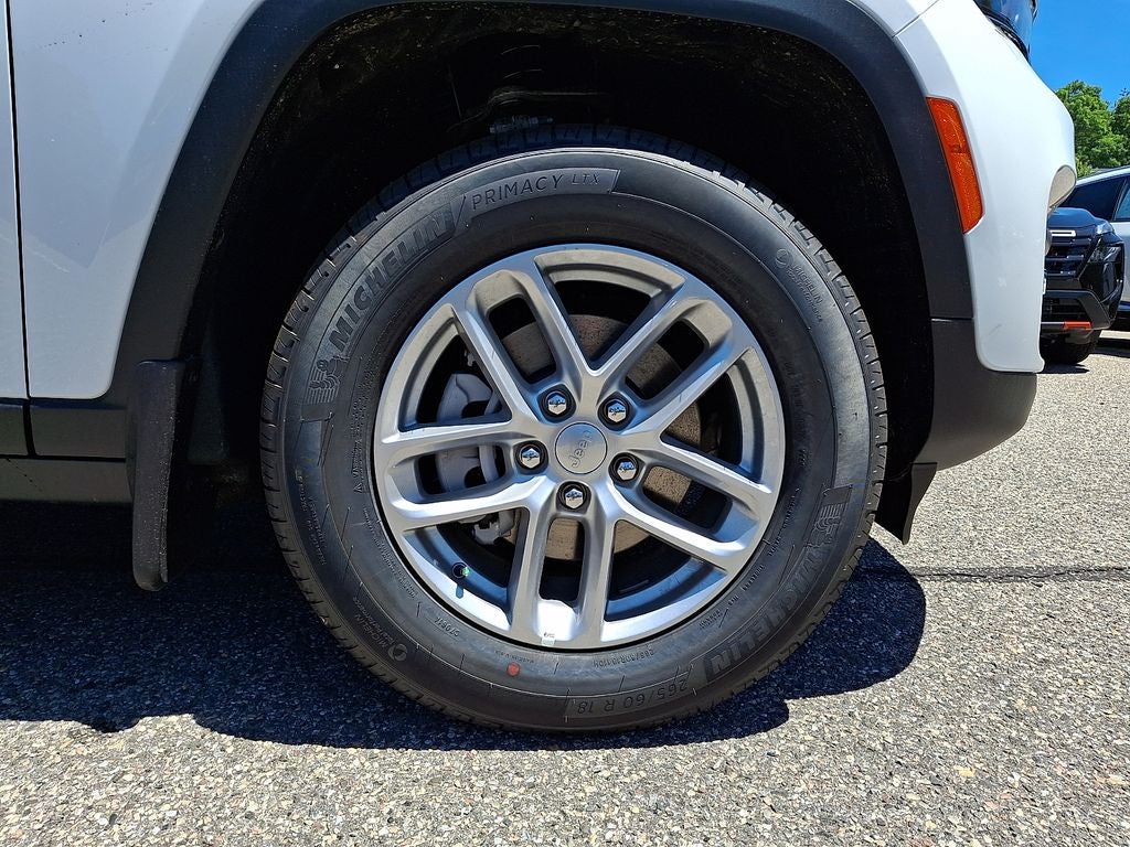 2026 Jeep Grand Cherokee GRAND CHEROKEE LAREDO X 4X4