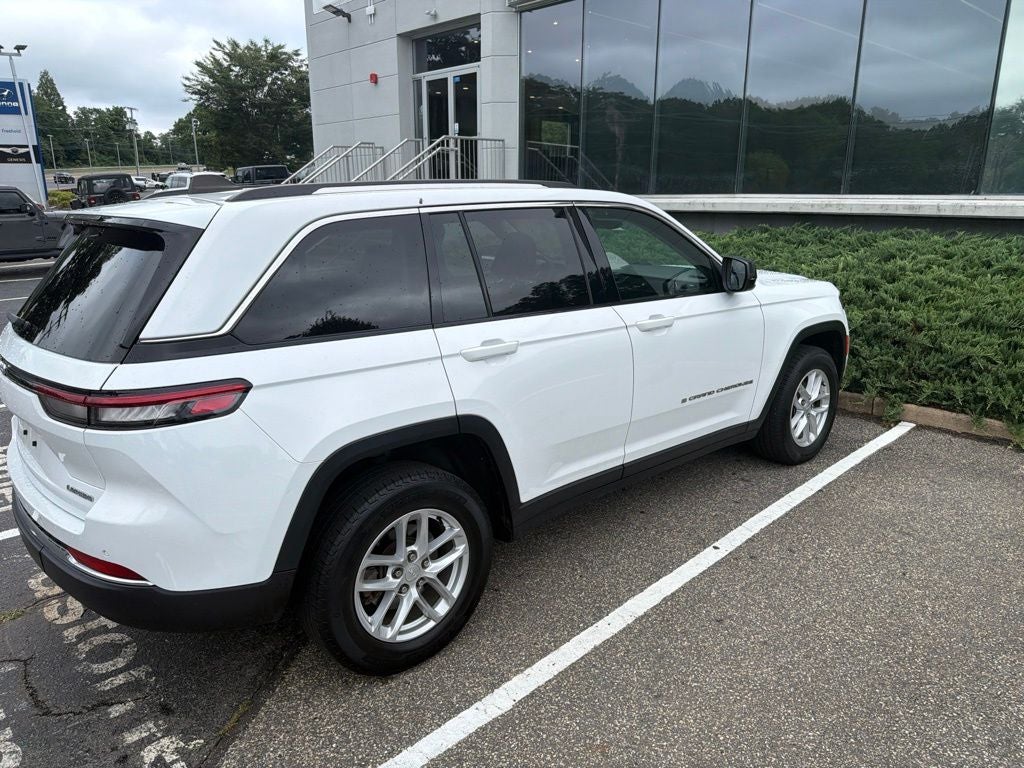 2023 Jeep Grand Cherokee Laredo X 4x4