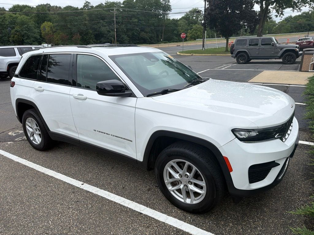 2023 Jeep Grand Cherokee Laredo X 4x4
