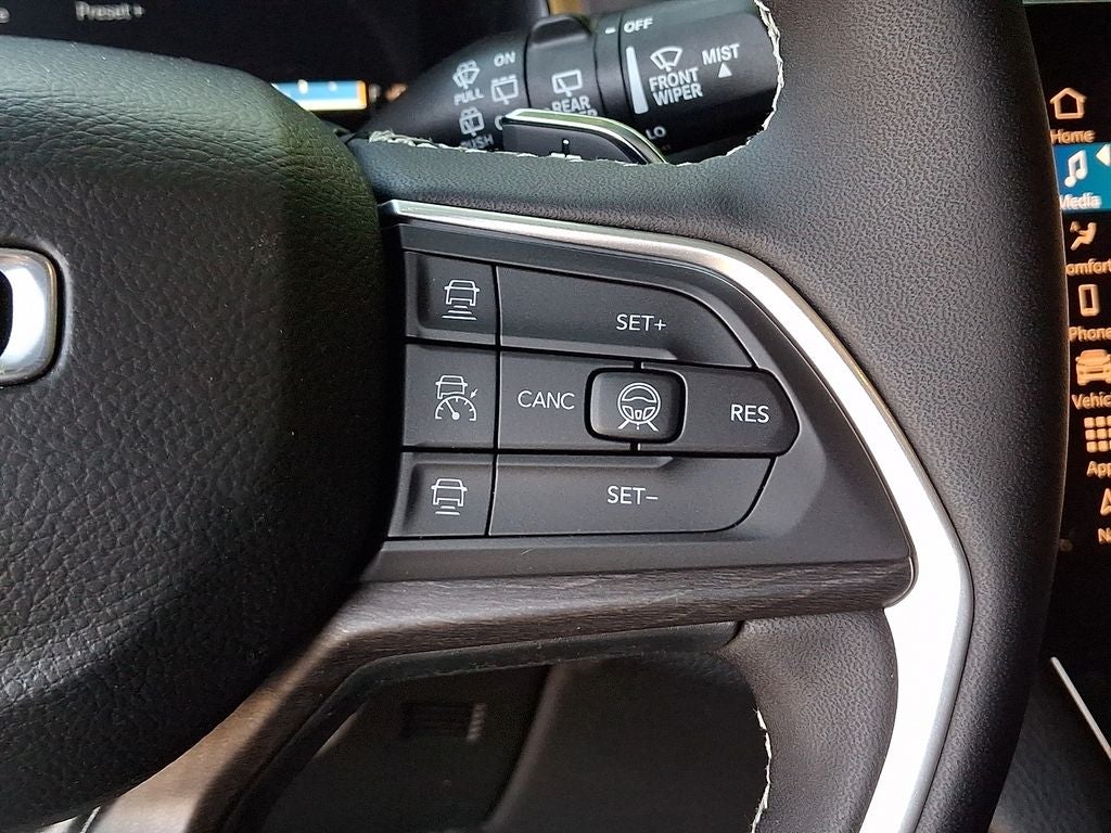 2026 Jeep Grand Cherokee GRAND CHEROKEE LAREDO ALTITUDE 4X4