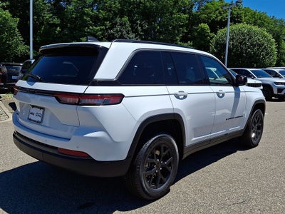 2026 Jeep Grand Cherokee GRAND CHEROKEE LAREDO ALTITUDE 4X4
