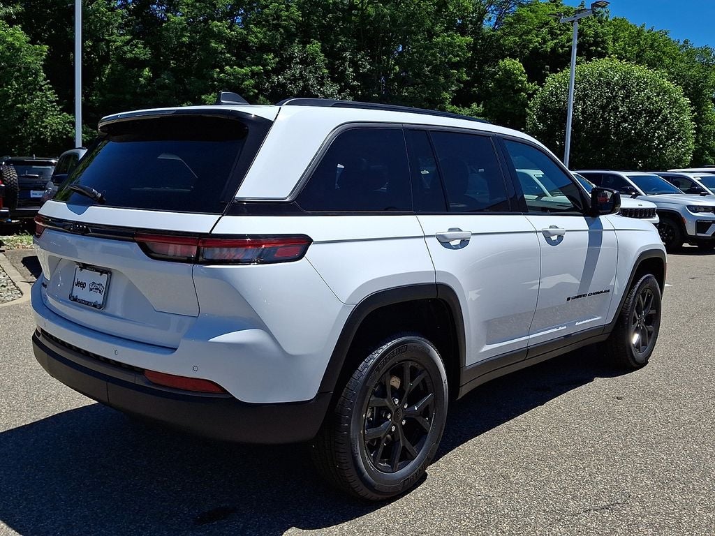 2026 Jeep Grand Cherokee GRAND CHEROKEE LAREDO ALTITUDE 4X4