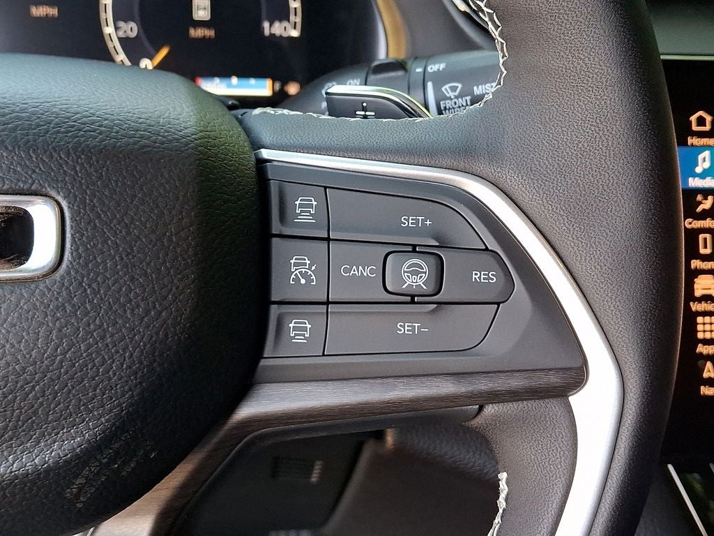 2026 Jeep Grand Cherokee GRAND CHEROKEE LAREDO ALTITUDE 4X4