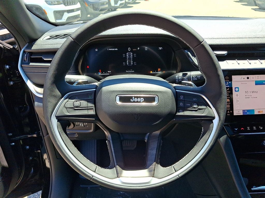 2026 Jeep Grand Cherokee GRAND CHEROKEE LAREDO ALTITUDE 4X4